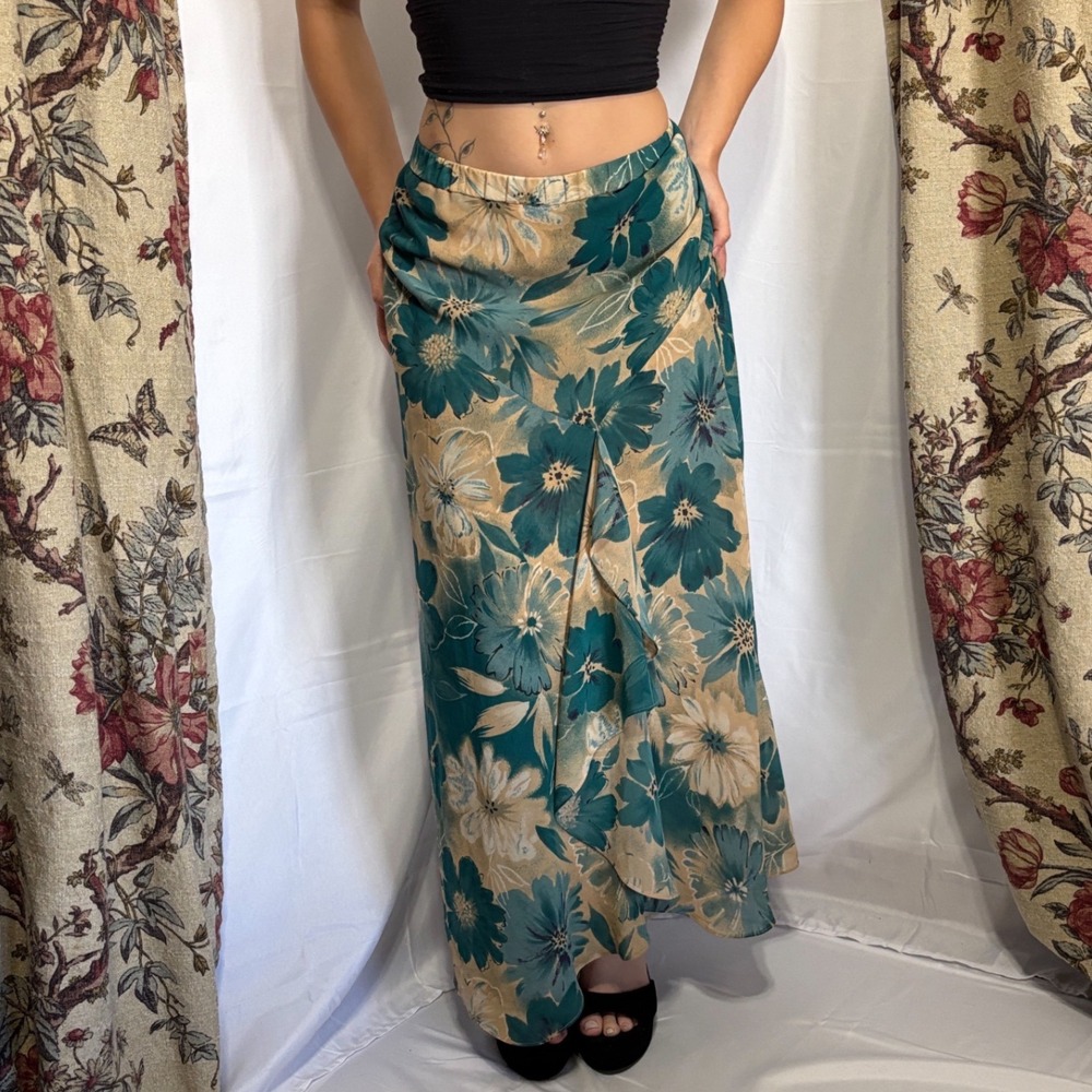 COLDWATER CREEK gorgeous turquoise flowy maxi skirt with floral design